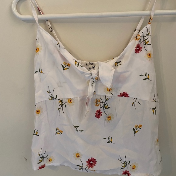 Hollister BNWT floral flowy cropped tank - Picture 1 of 4